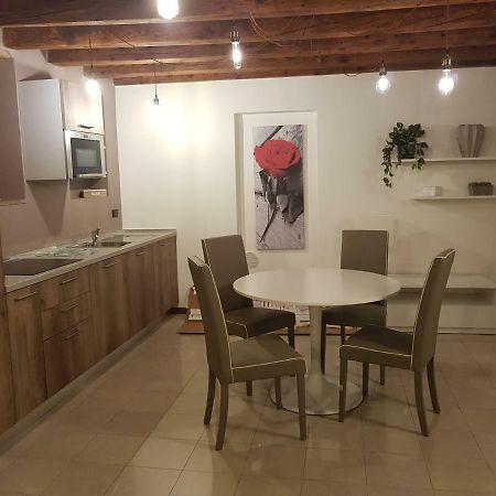 ヴェローナCasa Rossellaアパートメント エクステリア 写真